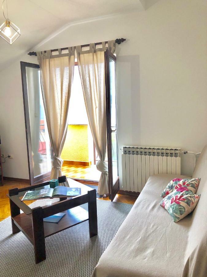 Apartments Petricic With Swimming Pool Icici Ngoại thất bức ảnh